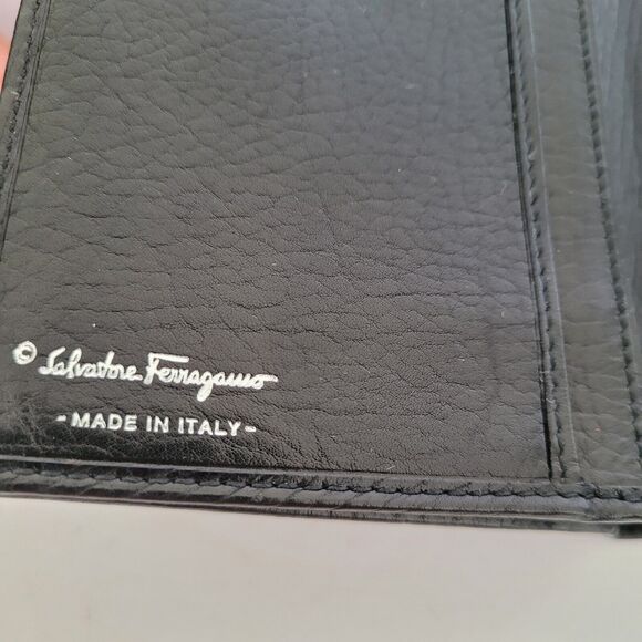 Salvatore Ferragamo Wallet Medium Black Unisex Classic Bifold Buckle Quality - Picture 4 of 15